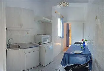 Otel Sea Front Old Town 2*