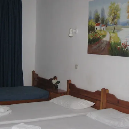 Sea Front Old Town Otel Resmo
